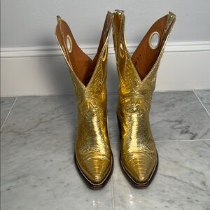Miron Crosby Molly Gold Python Boots
